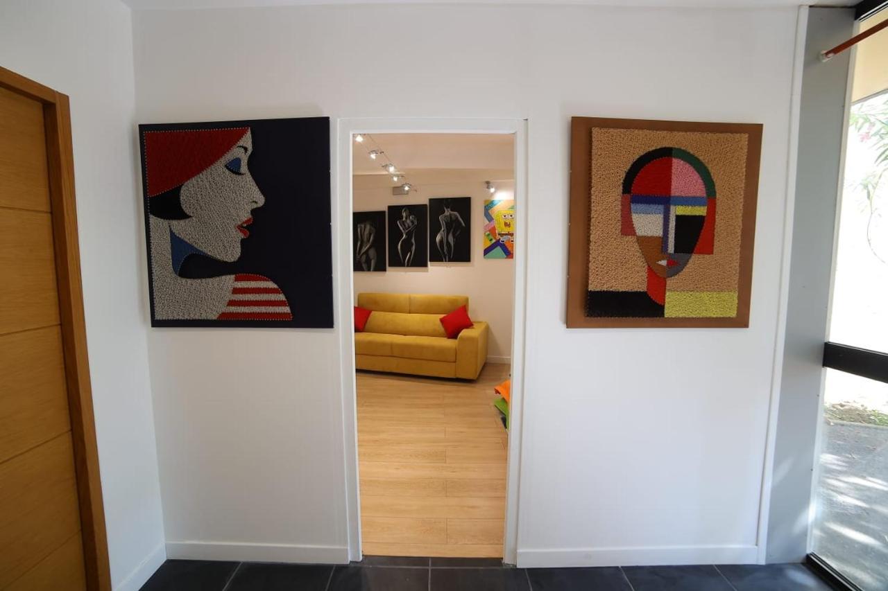 Pop Appart Appartement Artiste Configure En Galerie Dart A 200 M Du Centre Ville Avec Parking Prive Et Securise Gratuit Dans Copropriete 아비뇽 외부 사진
