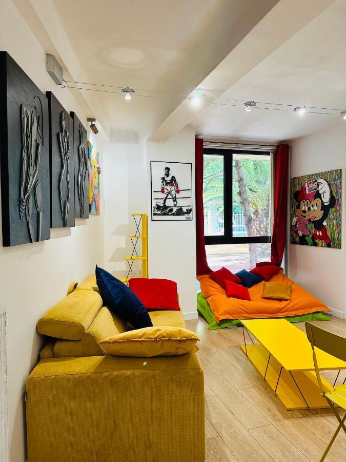 Pop Appart Appartement Artiste Configure En Galerie Dart A 200 M Du Centre Ville Avec Parking Prive Et Securise Gratuit Dans Copropriete 아비뇽 외부 사진